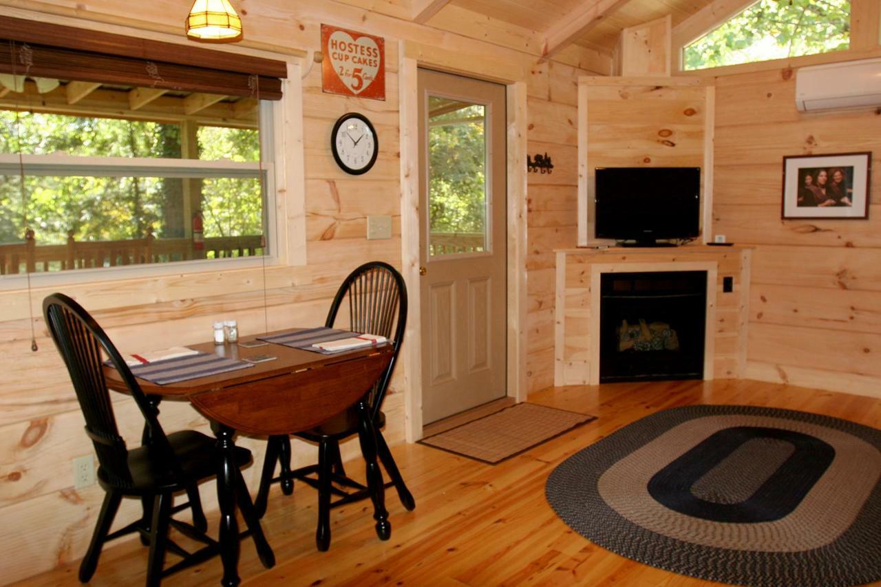 Pine Gables Cabins Lake Lure Exterior foto