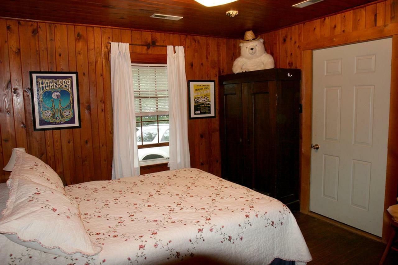 Pine Gables Cabins Lake Lure Exterior foto