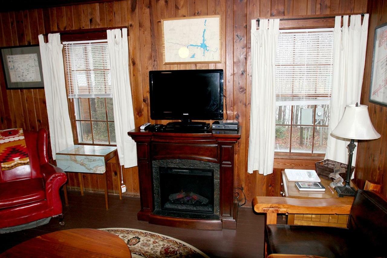Pine Gables Cabins Lake Lure Exterior foto