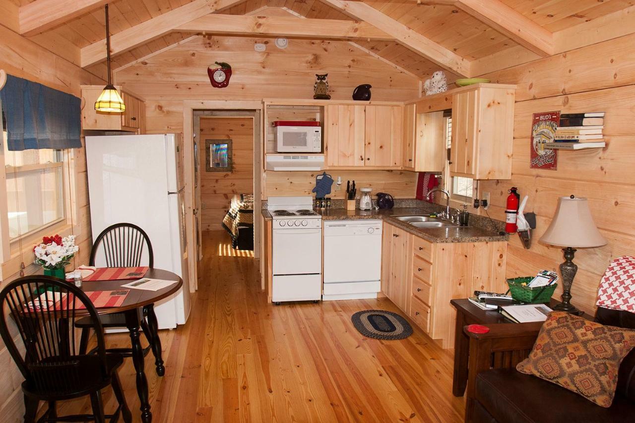 Pine Gables Cabins Lake Lure Exterior foto
